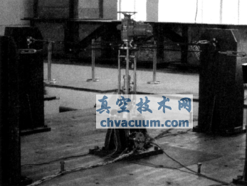 Z形鈉截止閥安裝在地震試驗(yàn)臺上